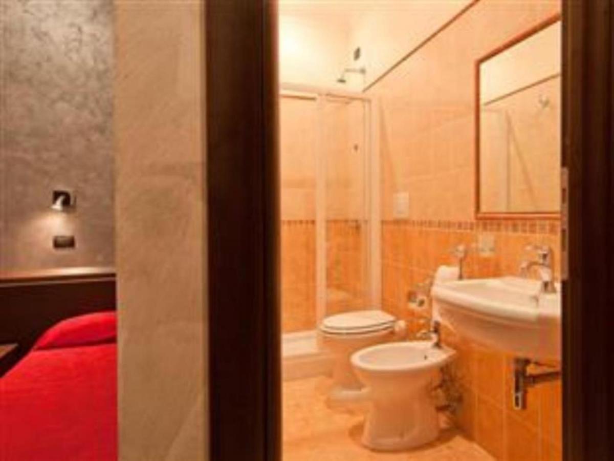 New Inn Рим Экстерьер фото
