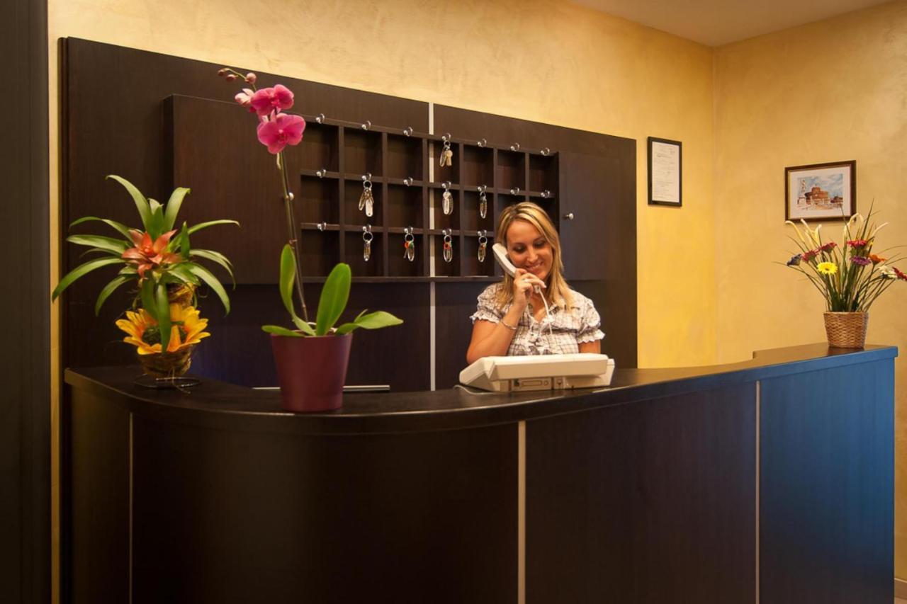 New Inn Рим Экстерьер фото